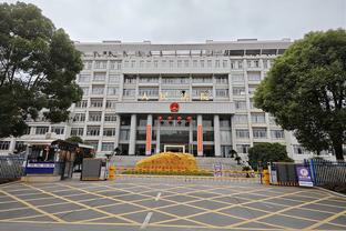 锡安：我们从错误中吸取教训 今天就是不断攻筐并获得罚球机会